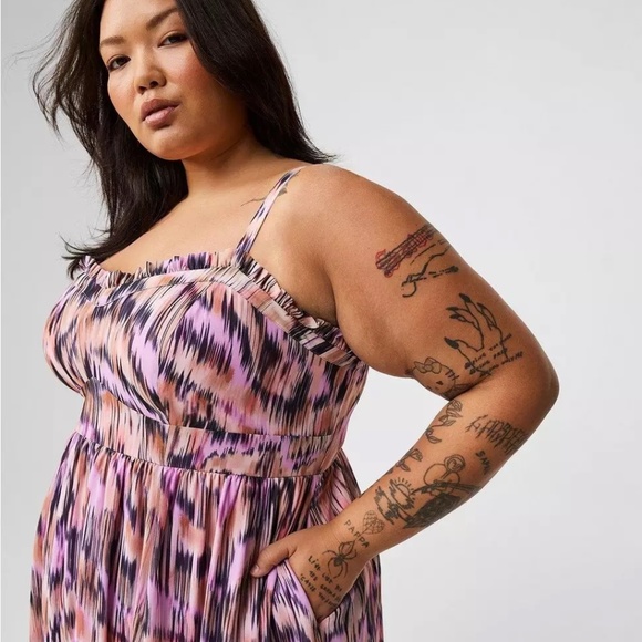 torrid Dresses & Skirts - Torrid Midi Chiffon Sleeveless Tiered Dress Size 2X